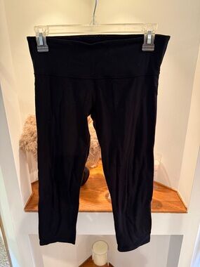 lululemon athletica Black Crop Leggings